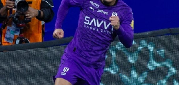 الكشف عن موقف ليوناردو من مواجهة الهلال والعروبة